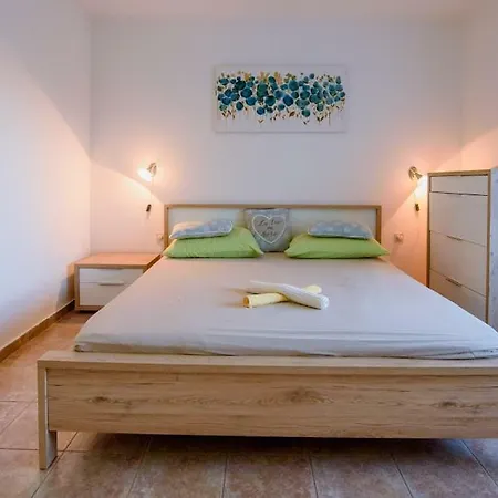 Saskur Apartment Trogir