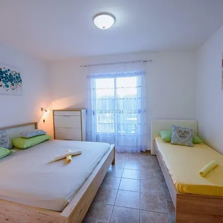 Saskur Apartment Trogir