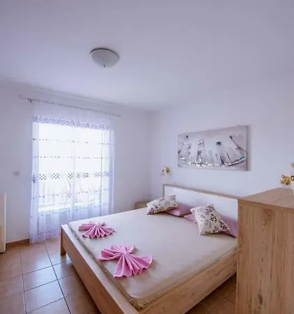 Saskur Daire Trogir